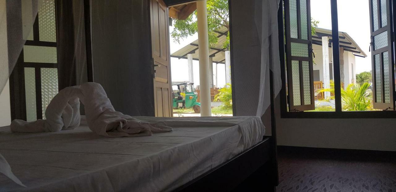Exotic Beach Hotel Arugam Kudah Eksteriør bilde