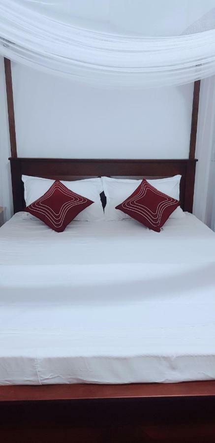 Exotic Beach Hotel Arugam Kudah Eksteriør bilde