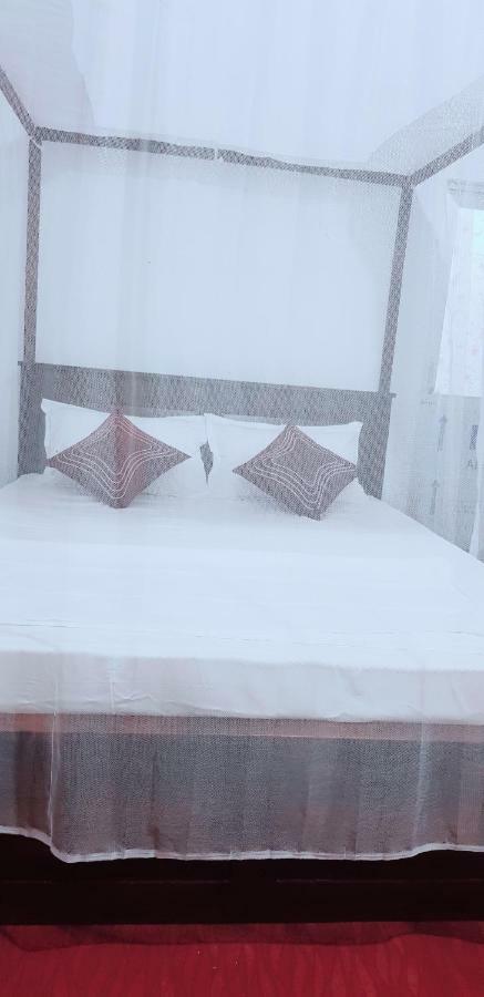 Exotic Beach Hotel Arugam Kudah Eksteriør bilde