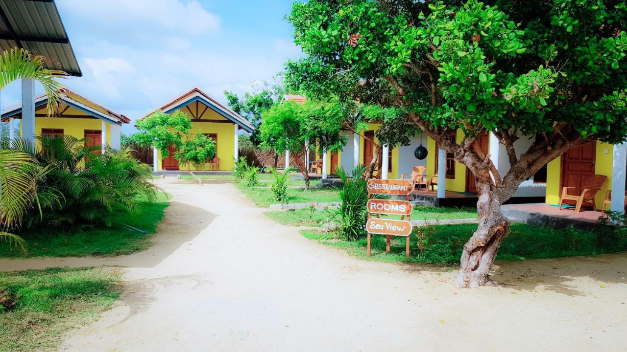 Exotic Beach Hotel Arugam Kudah Eksteriør bilde